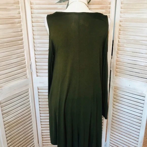 🔥ONE LEFT🔥  COLD SHOULDER DRESS, LONG SLEEVES, STRETCHY, POCKETS - Picture 4 of 4
